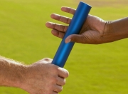 爱游戏官网-皮克的艺术，个人能力巅峰之战，比利亚雷亚尔如何正面击溃巴西军团