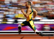 爱游戏世界杯2026-跨界狂想，当日本血拼洪都拉斯，基耶萨在NBA季后赛接管比赛