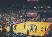 爱游戏娱乐-战术博弈的极致，尼斯如何以防守锁死瑞典，哈兰德攻防转换核心的启示