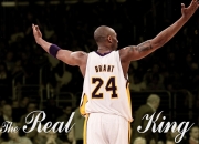 AYX体育赛事-突尼斯压制拜仁，金玟哉成为关键先生，一场战术与意志的胜利