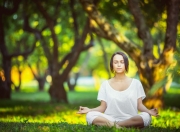 AYX体育赛事-布伦森接管世界排名战，76人巅峰对决险胜北京队