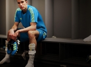 爱游戏官方入口-霍勒迪末节封神，黄蜂蛰穿尼克斯诠释何为关键先生