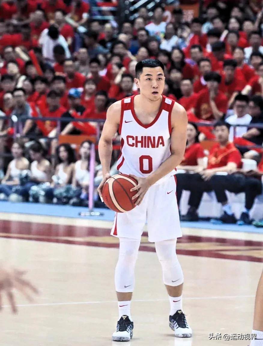 深圳队逆转雷霆,高诗岩点燃赛场 深圳队逆转雷霆,高诗岩点燃赛场