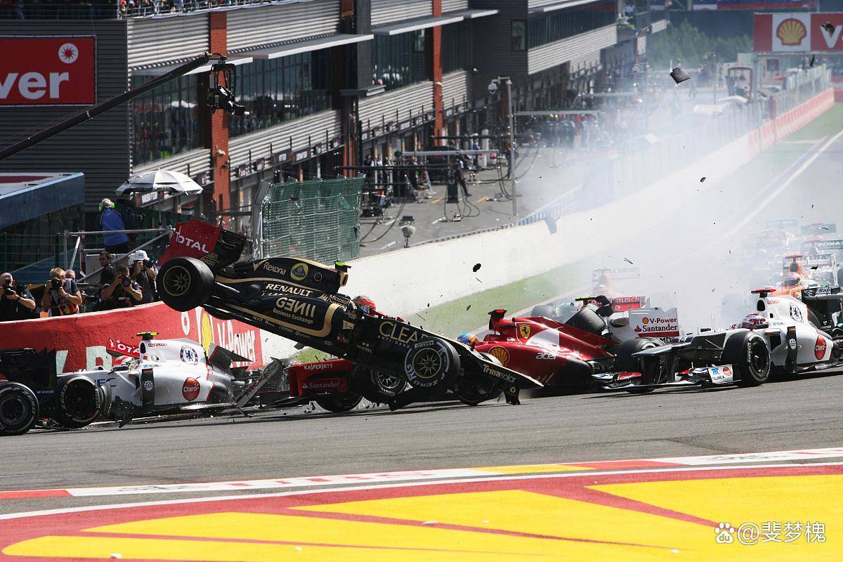 雷诺车队翻盘红牛二队，皮亚斯特里高光表现