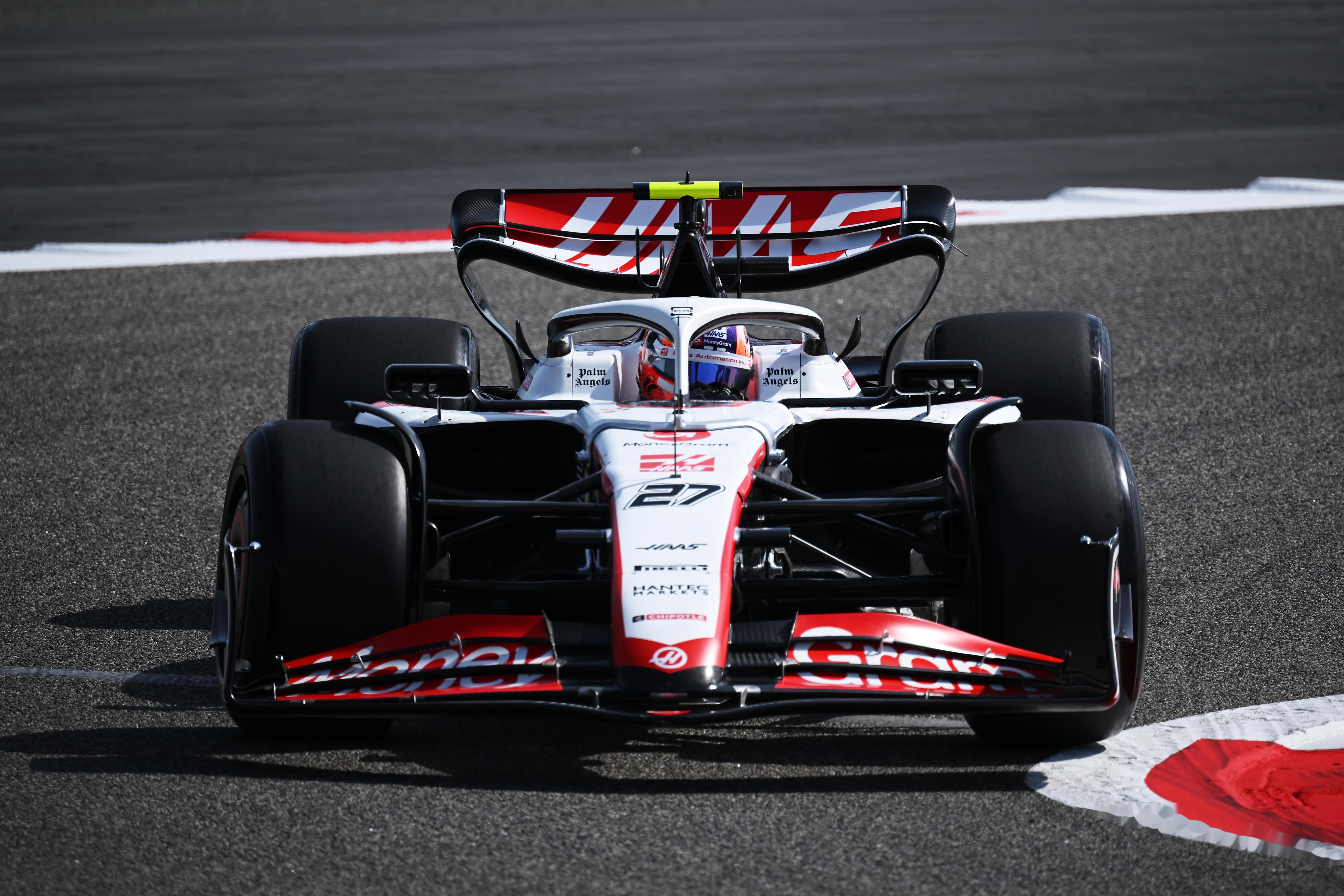 梅赛德斯碾压哈斯车队,皮亚斯特里统治全场 梅赛德斯碾压哈斯车队,皮亚斯特里统治全场