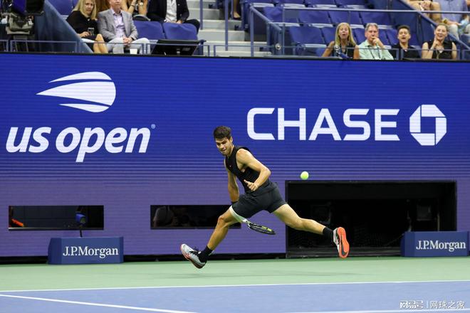 西班牙网球队逆转美国网球队，费德勒爆发神勇