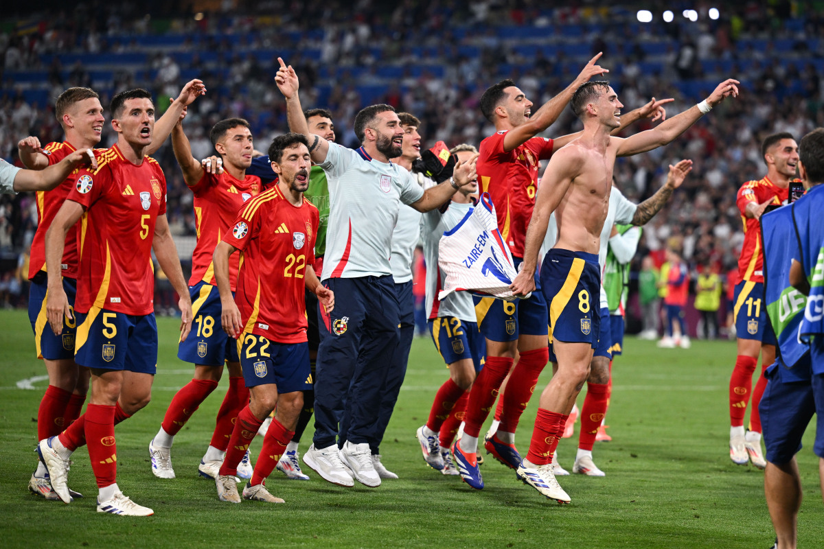 西班牙绝杀丹麦，内马尔扛起全队