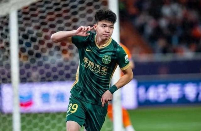 国内足坛强队跨国选拔,组建新阵容目标瞄准金杯 国内足坛强队跨国选拔,组建新阵容目标瞄准金杯