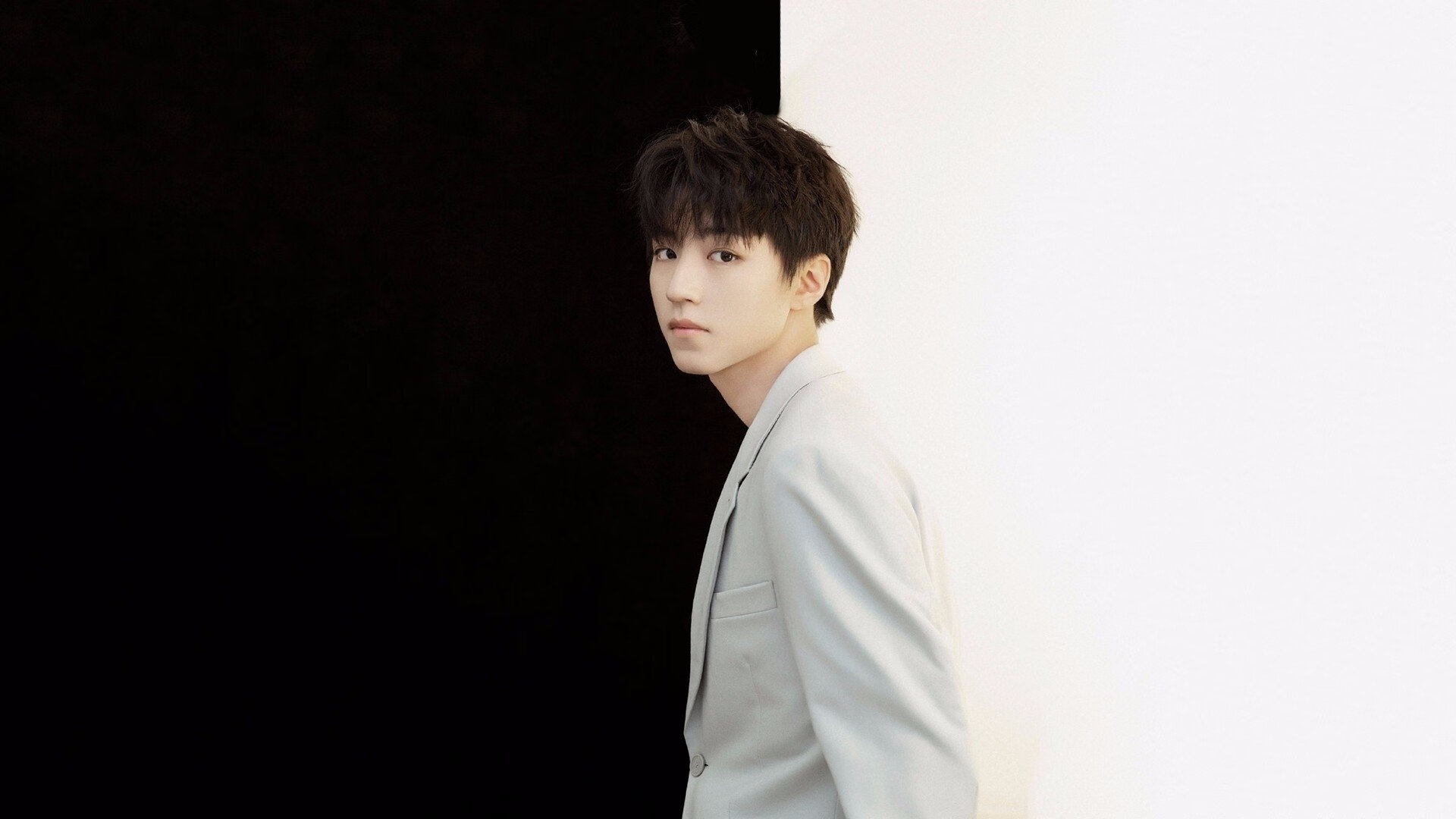 塞维利亚之夜，萨卡一剑封喉，英格兰强行终结比利时黄金时代