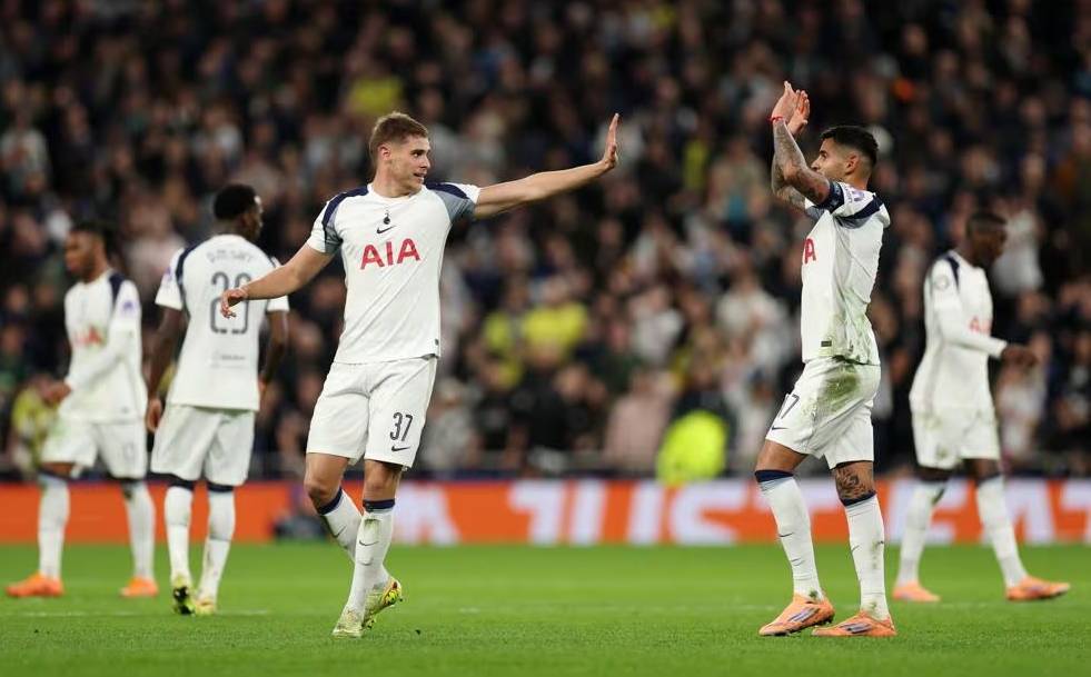 阿森纳爆冷切尔西，特尔施特根爆发神勇