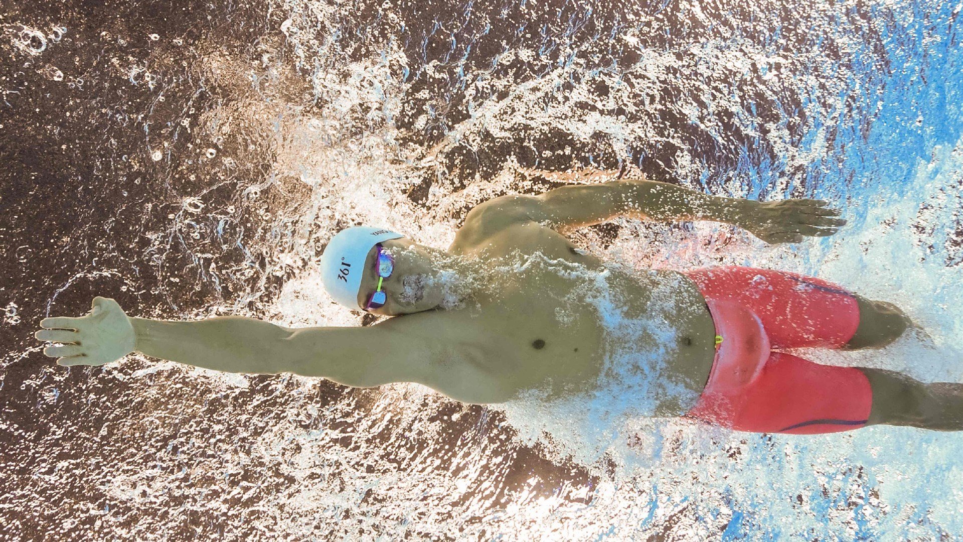 篮网强势拿下广东队,贝恩成为关键先生