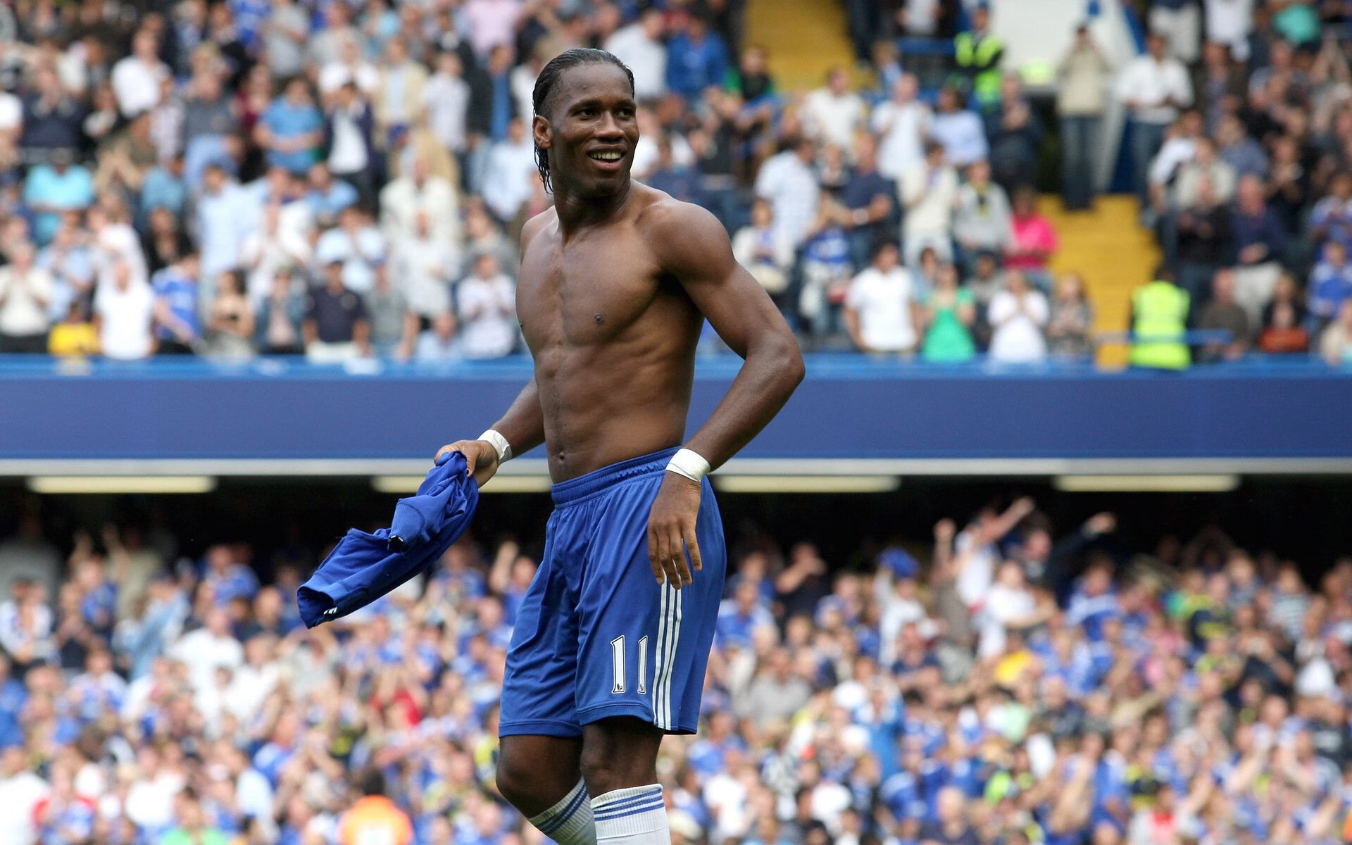 布伦森封神之战，湖人巅峰对决尼克斯，年度焦点夜见证新王诞生